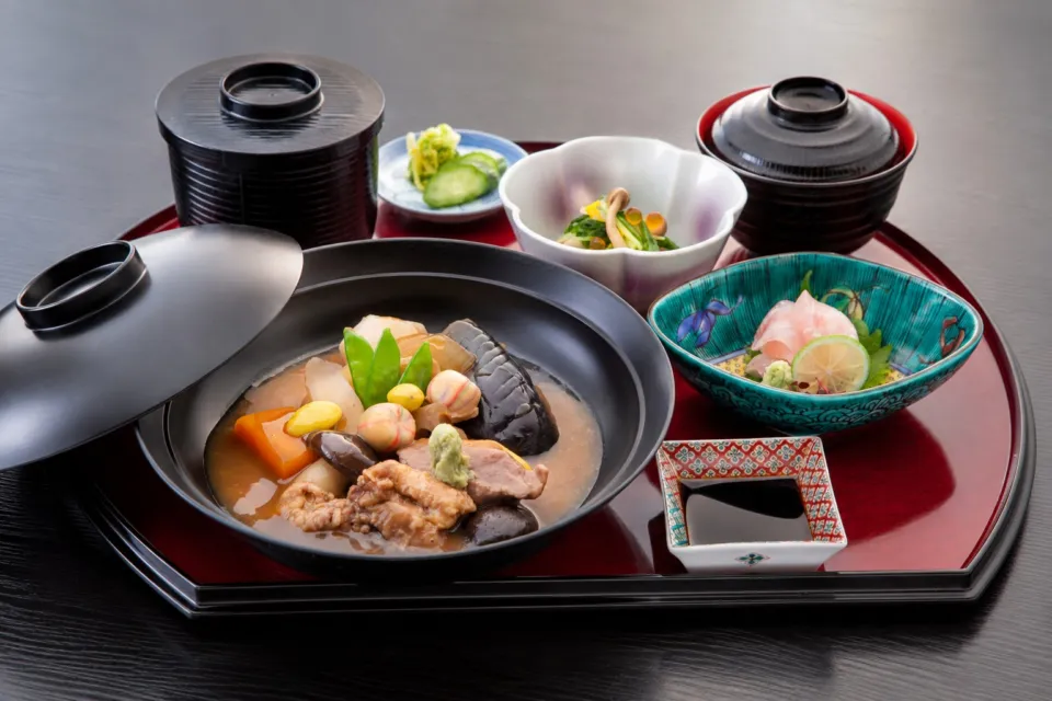 加賀料理 ばん亭のかも治部煮膳