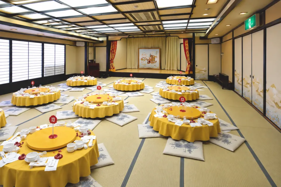 中国料理館 会楽園の座円卓を配した和風大広間