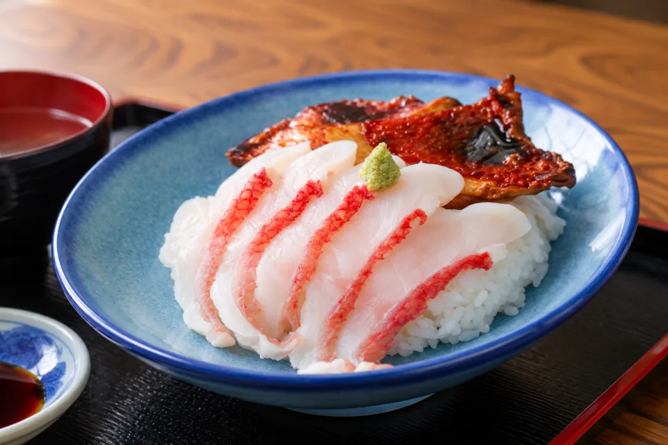 釜めし 初音の初音金目丼