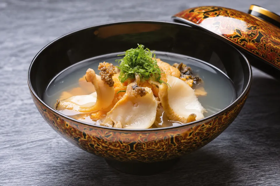 割烹 銀波のいちご煮