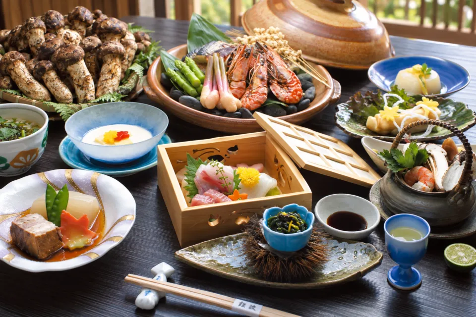 割烹 銀波の季節の食材を使った会席料理の一皿