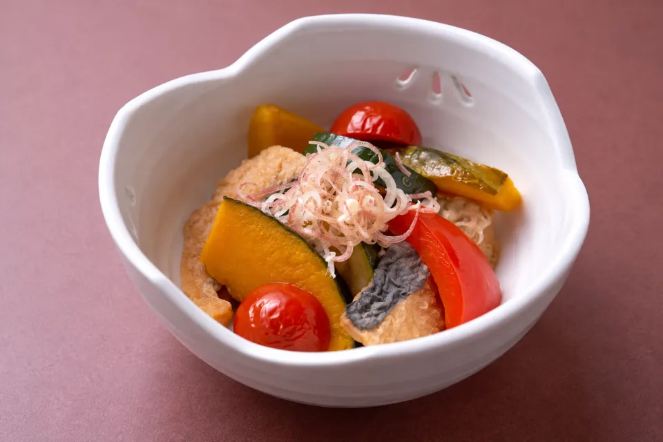 割烹 魚政の野菜と魚の小皿料理