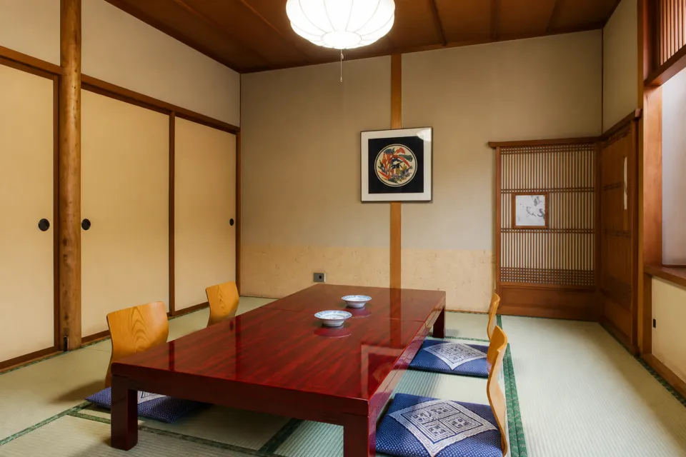 菊富士 本店の2階式部の間