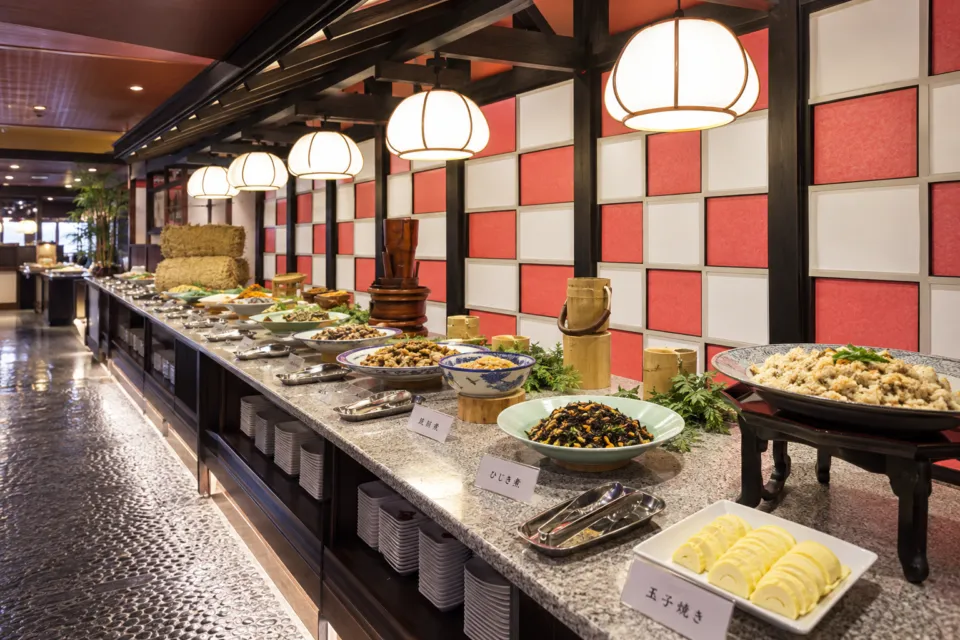 鬼怒川プラザホテルの朝食ビュッフェの料理台