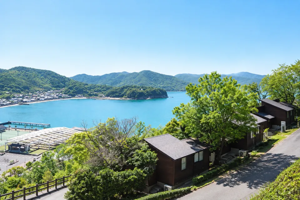 国民宿舎小豆島のファミリーロッジから望む海