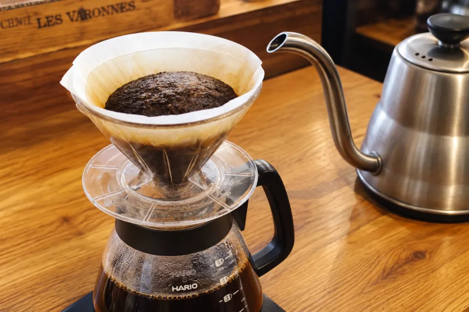 こめどこ食堂のドリッパーでいれるコーヒー