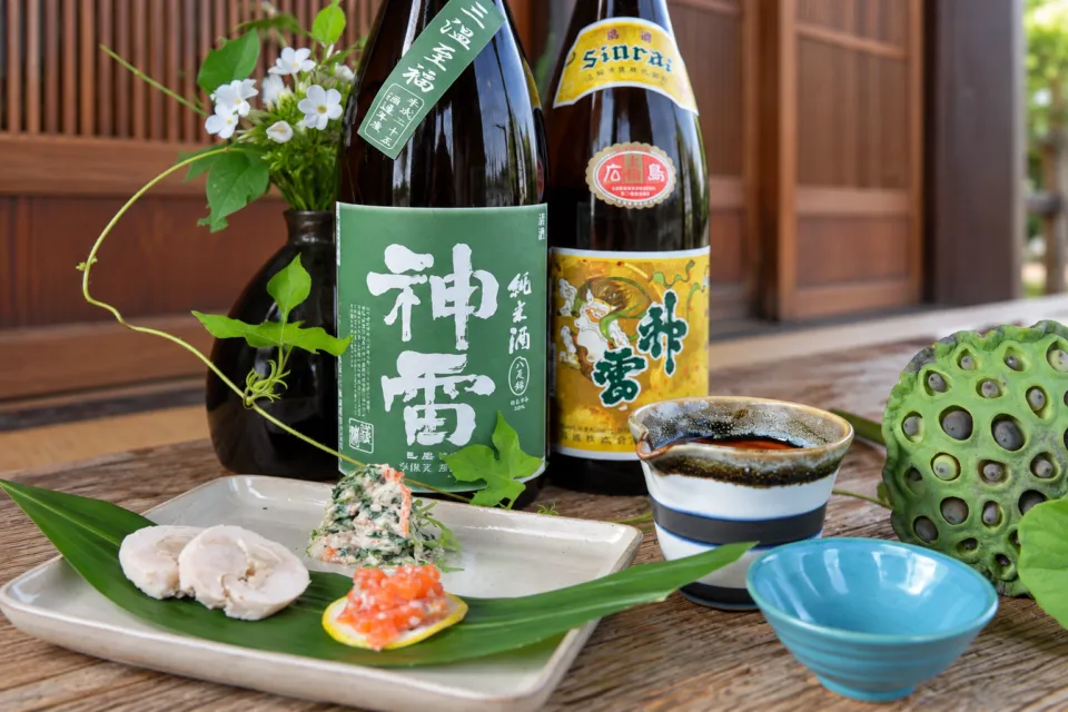 こめどこ食堂の日本酒と小皿料理