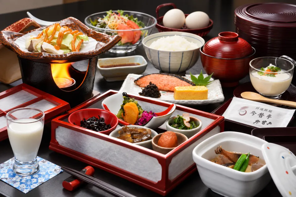 料理旅館今昔亭の和朝食