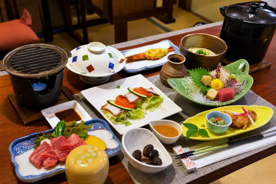 こんぴら温泉湯元八千代のうまいもん三昧会席