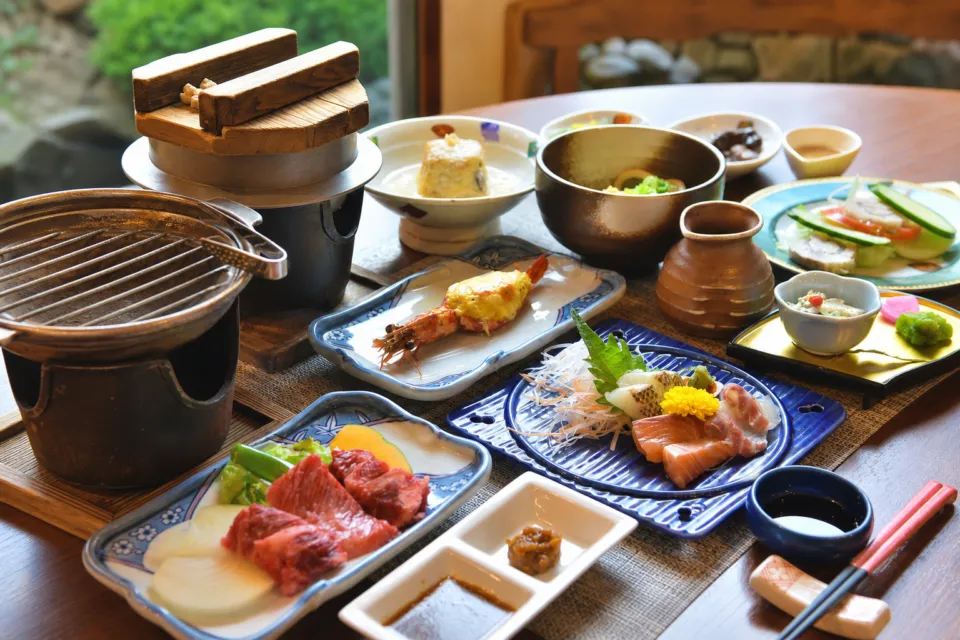 こんぴら温泉湯元八千代の基本会席