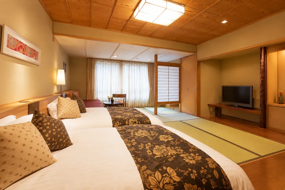 湯元こんぴら温泉華の湯 紅梅亭の花くらぶ らくわ露天風呂付客室