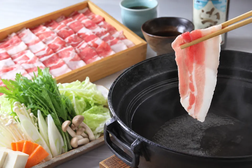 黒豚と郷土料理 青葉のしゃぶしゃぶの肉と野菜