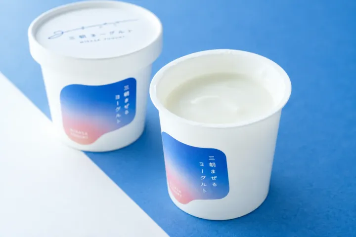 三朝ヨーグルトの三朝混ぜるヨーグルト