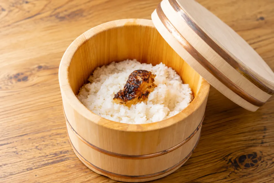 瑞穂蔵のおこげ付きのおひつご飯
