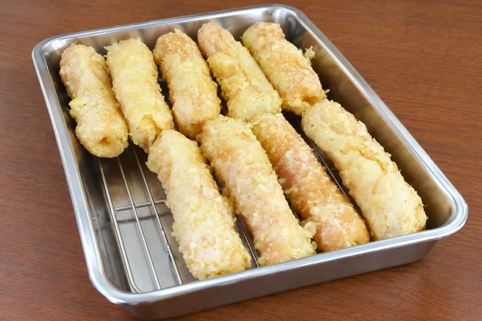 なかむらのちくわ天が並ぶトレー