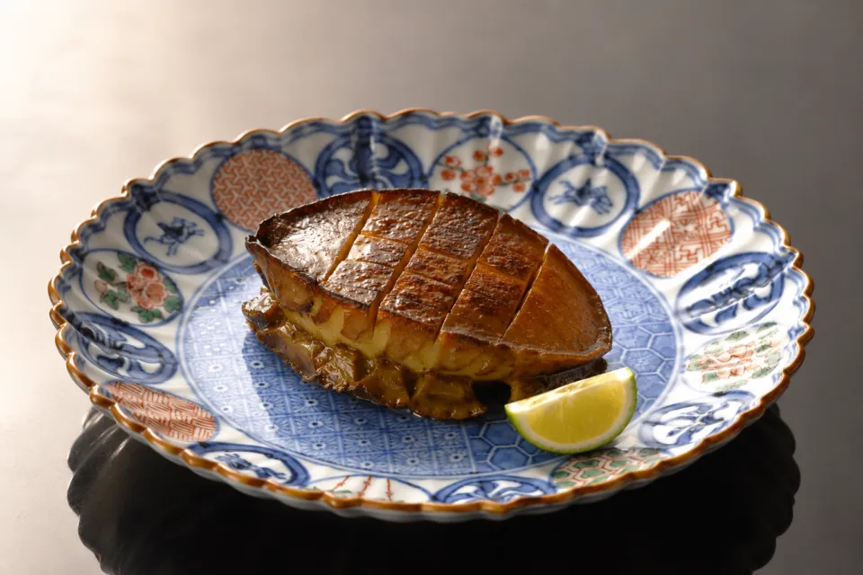 日本料理 銭屋の丸ごと焼いたあわびステーキ