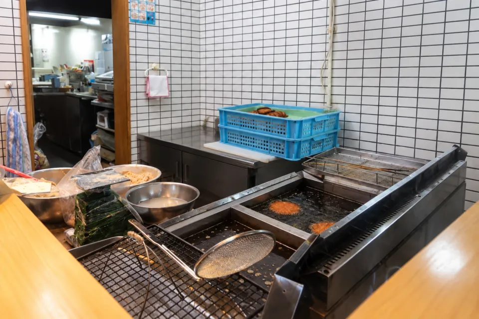 郷土料理 おび天蔵のおび天の実演コーナー