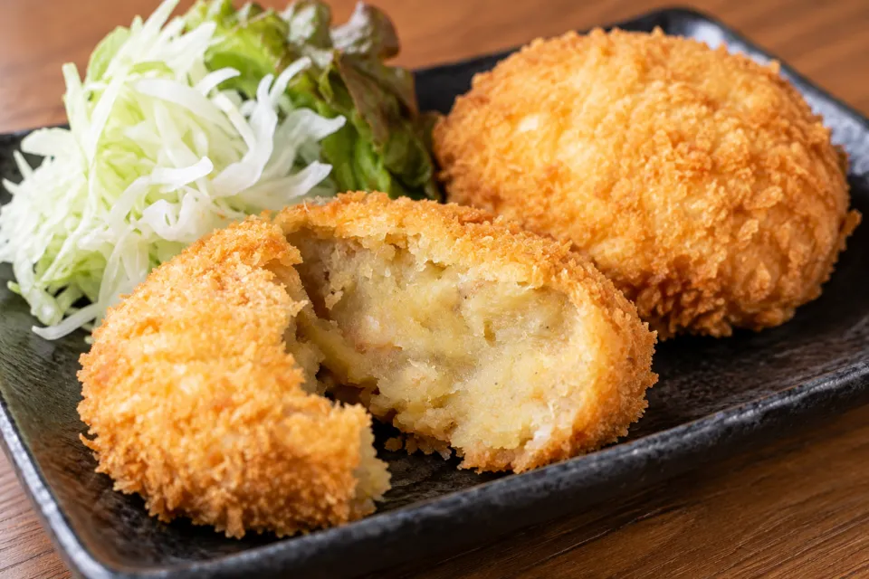 季節料理 おでん 黒百合の加賀いもコロッケ
