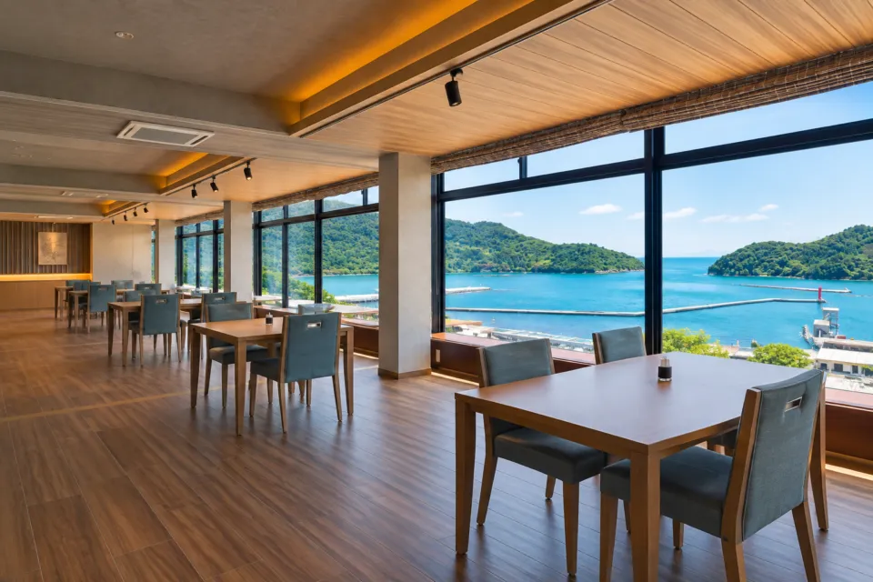 隠岐プラザホテルの海を望む朝食会場
