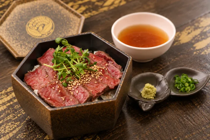 近江ダイニング 橘菖の近江牛ステーキ重