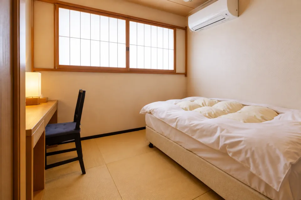 大西屋水翔苑の畳敷き洋室シングル