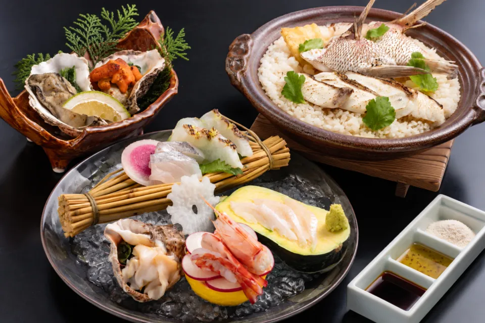 料亭小宿 おのみち帆聲-Hansei-の器に盛られた会席料理