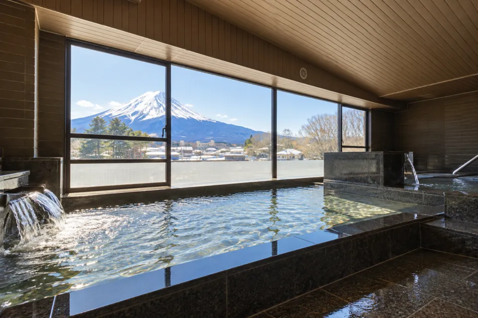 大池ホテルの富士山を望む展望大浴場