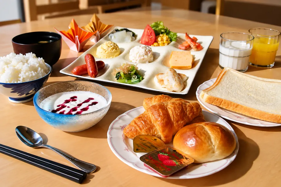 パレス松洲の朝食の盛り付け例