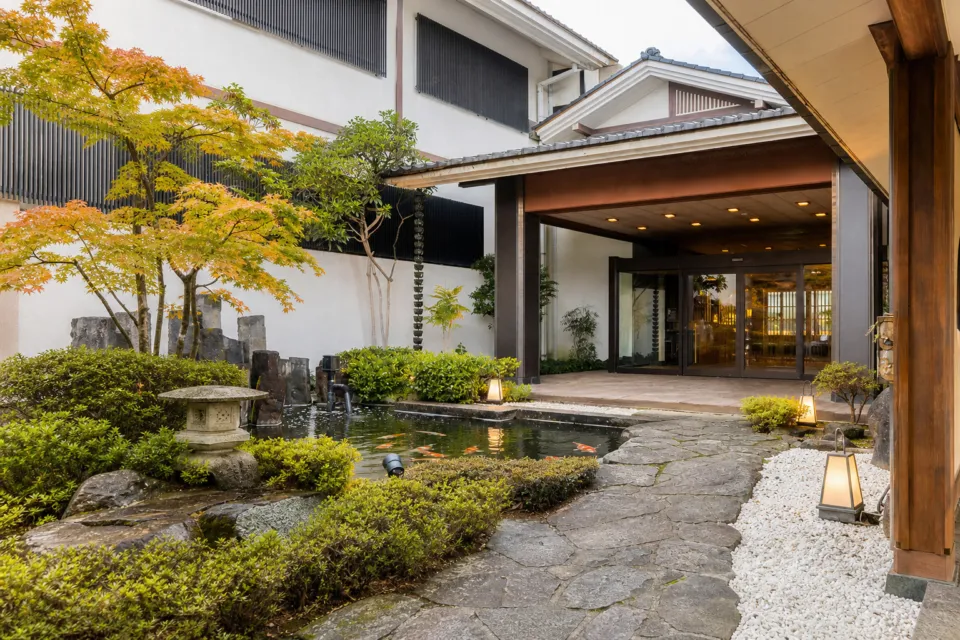 Premium 斉木別館の玄関