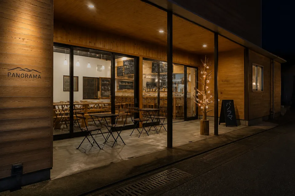 レストラン PANORAMAの夜の店舗外観