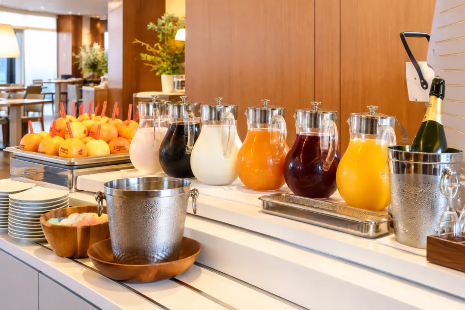 リッチモンドホテルプレミア浅草の朝食ドリンクコーナー