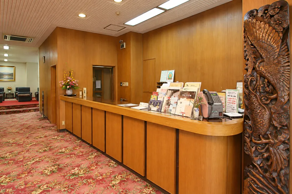 臨江館の館内のフロント