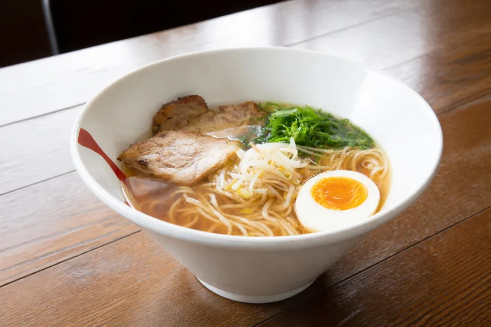 手のべ冷麺専門店 六盛 松原本店の中華そば