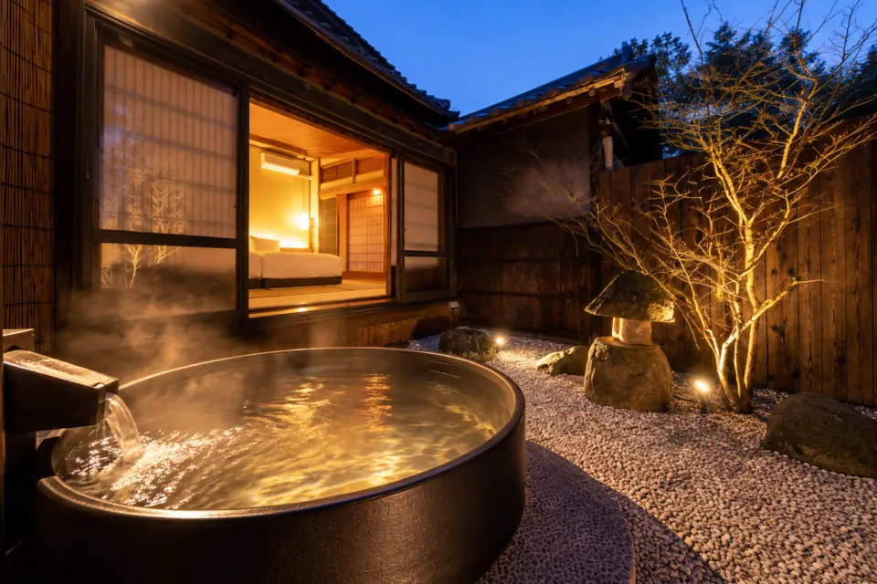 Ryokan 尾道西山の梅の間の露天風呂
