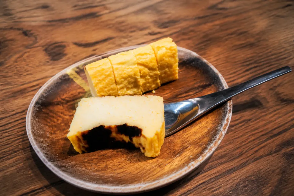 茶房 天井棧敷のバスクチーズケーキ