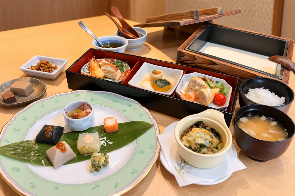 幸家のできたて豆腐を含む豆腐創作料理