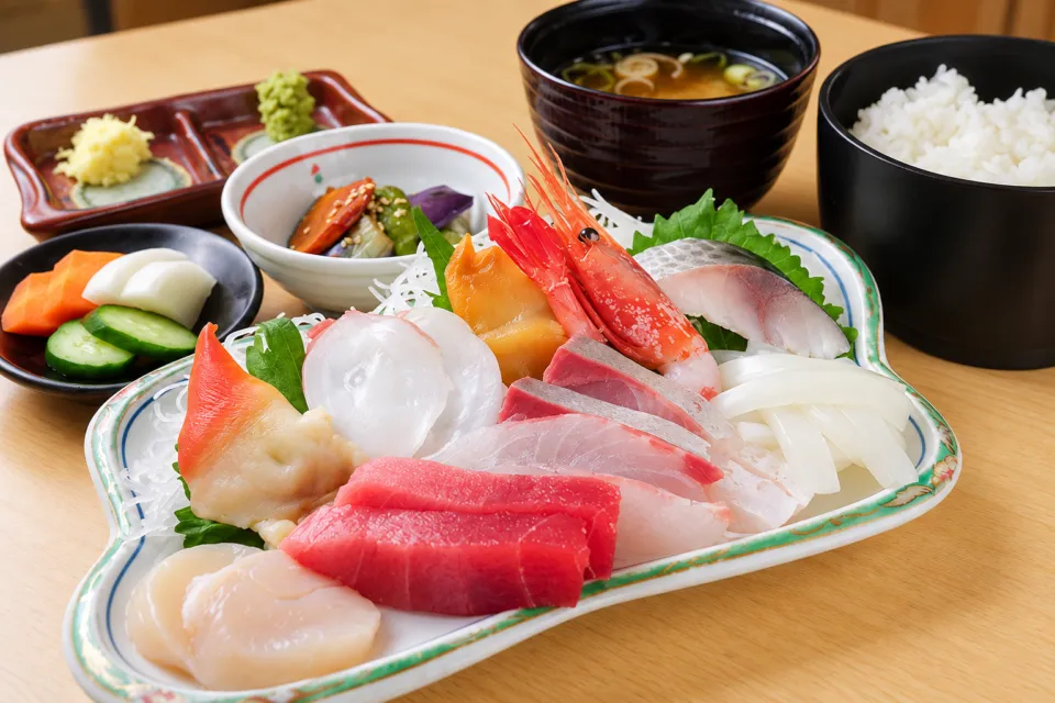 斎太郎食堂の刺身定食