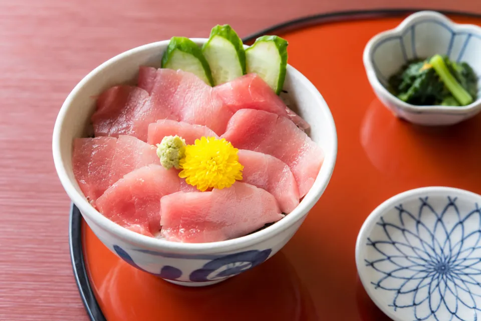 さんとり茶屋の近海まぐろ丼