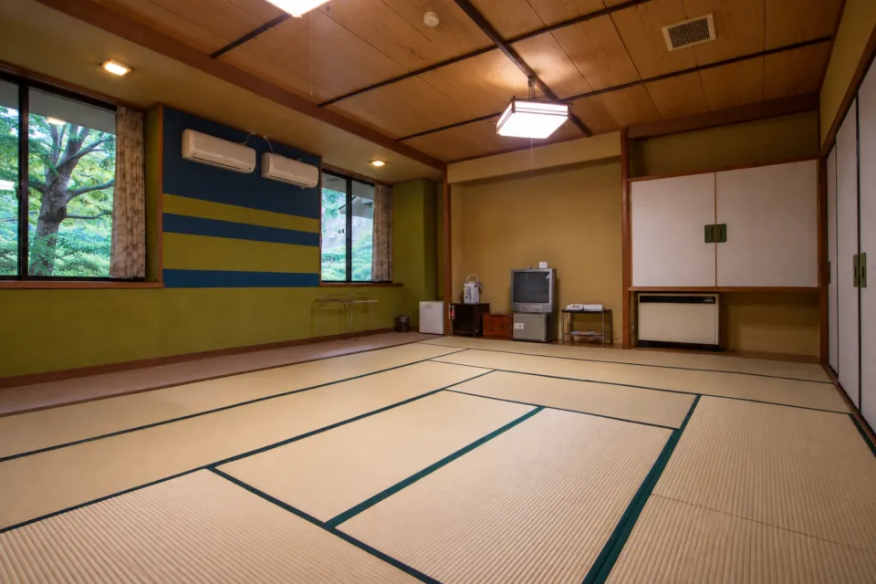 千丈温泉 清流の本館の広い和室