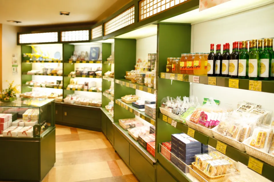 信貴山観光ホテルの売店