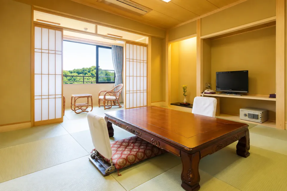 信貴山観光ホテルの西館の和室