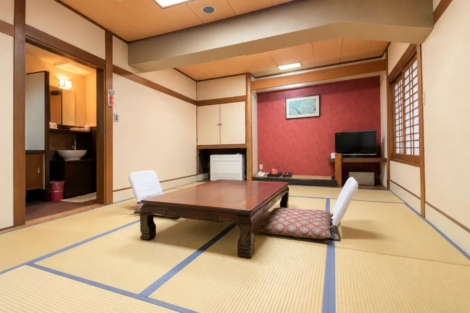 信貴山観光ホテルの東館のバス無し和室