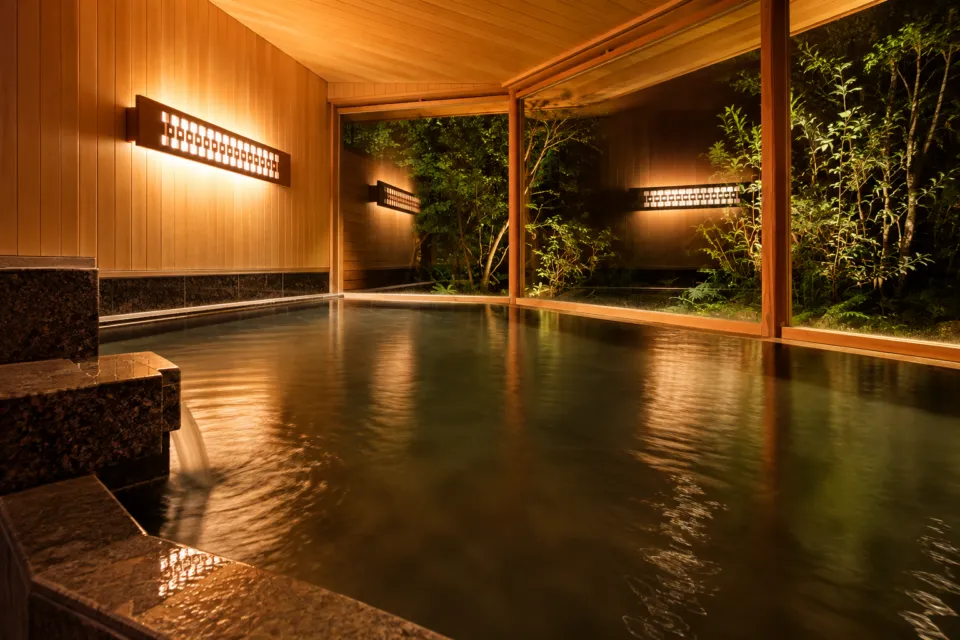 椎葉山荘の山の湯の内風呂
