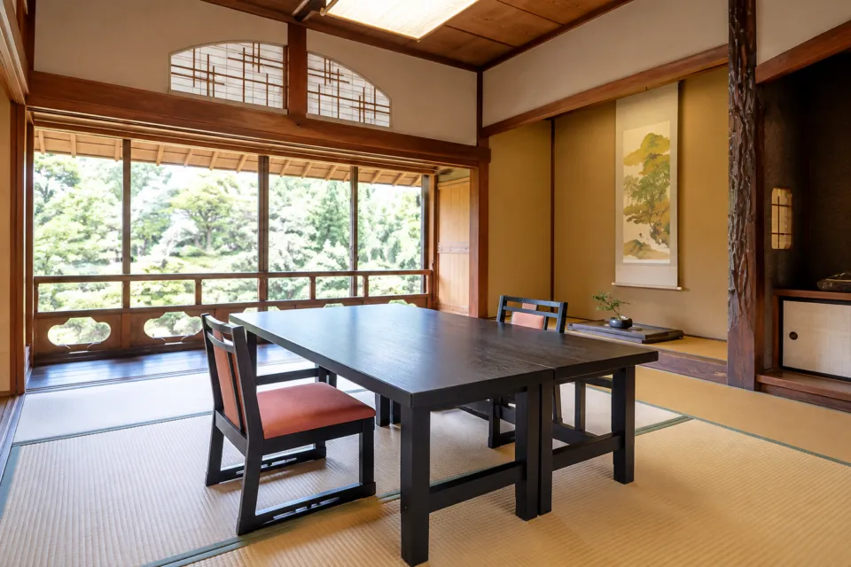 御料理 新茶屋の庭を望む小部屋のテーブル席