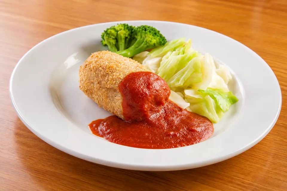 食堂やまとの手づくりコロッケ