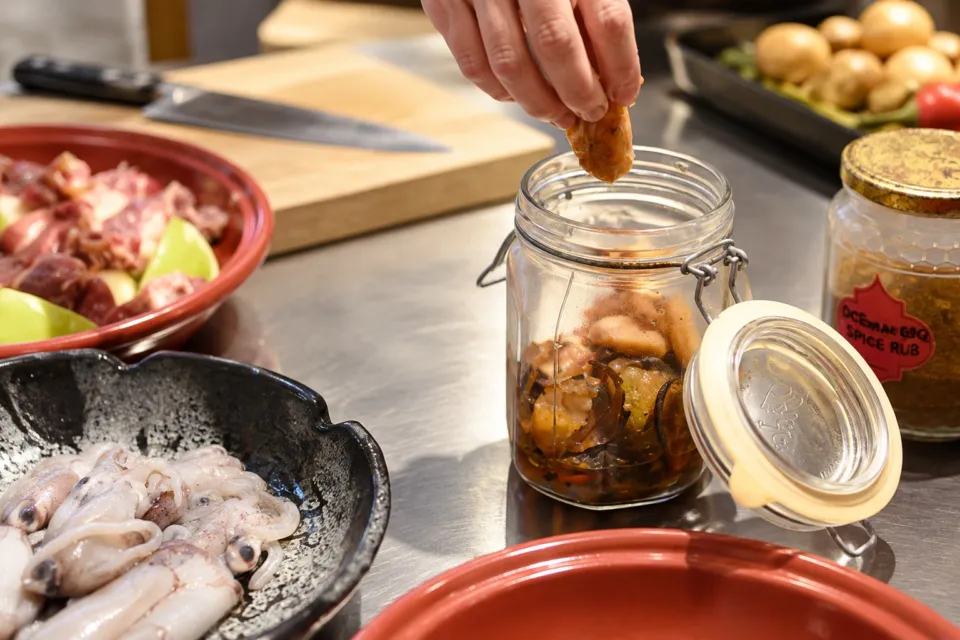 スカイ アンド シー・ムロトの季節の料理