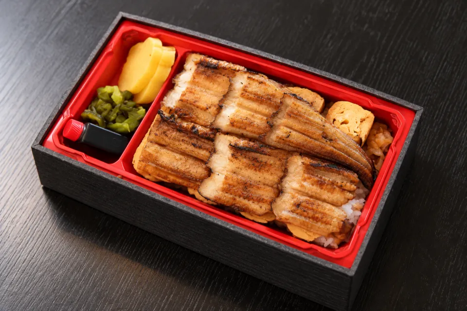 たまごやの穴子弁当の穴子、玉子焼きとご飯