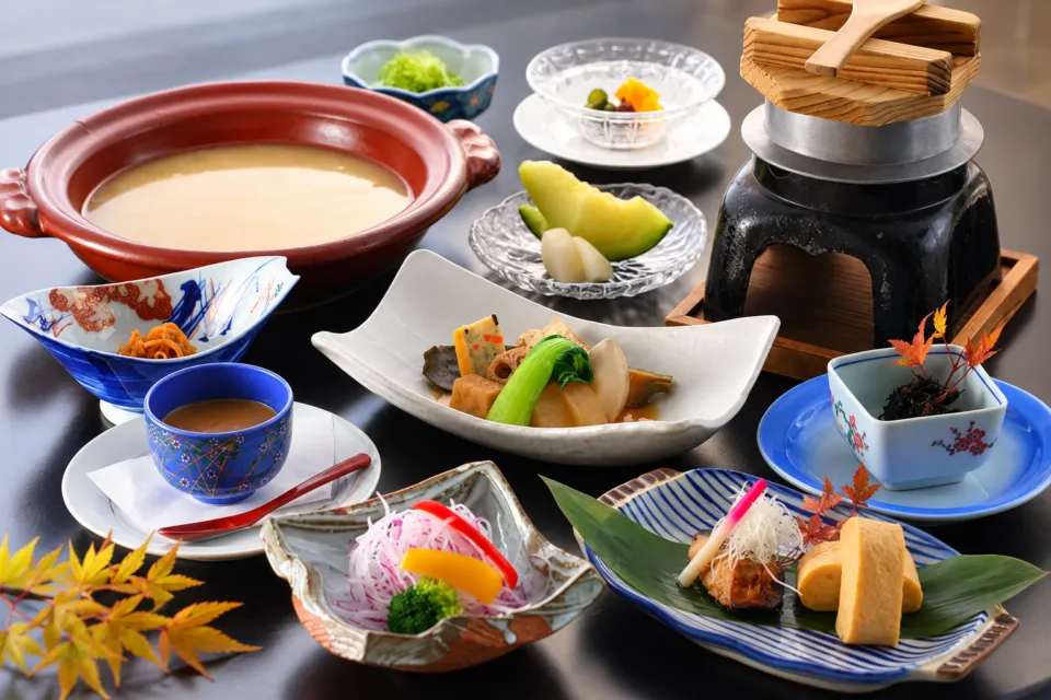 天宿の杜 桂月の釜炊きご飯を添えた朝食