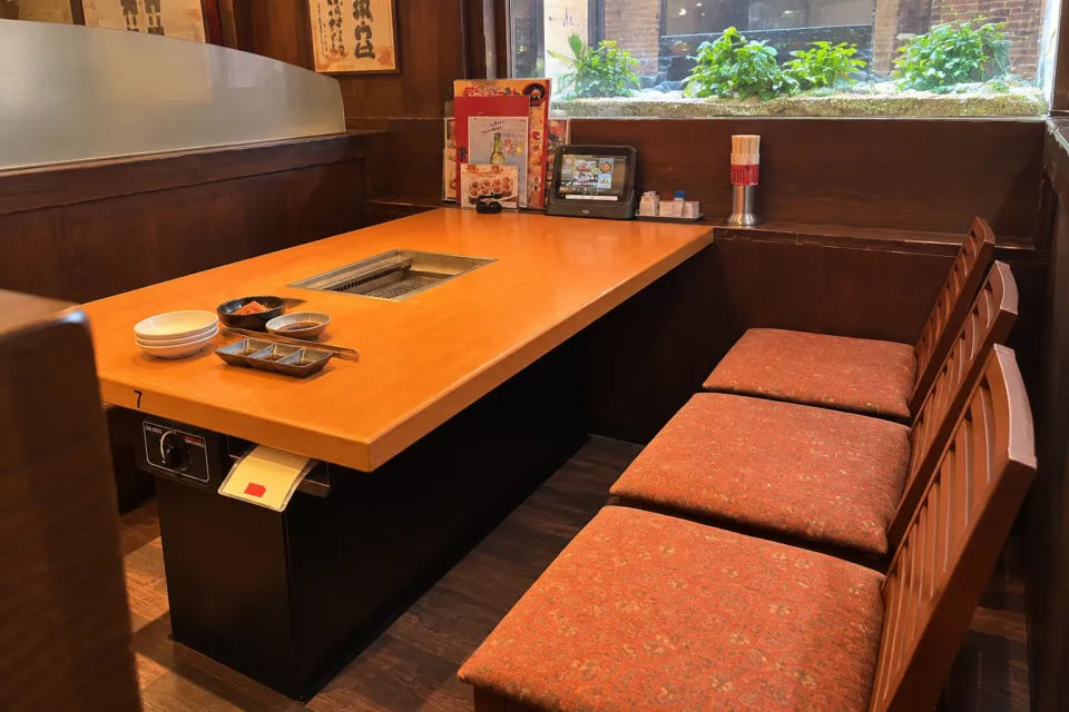 天下味 栄田のテーブル・椅子席