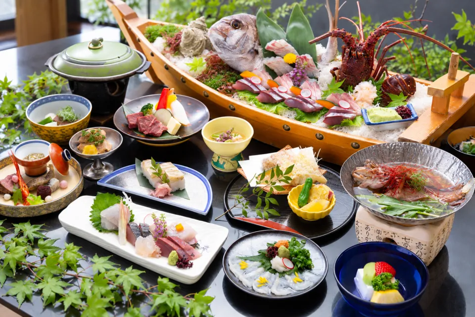 天空ホテル 海廬の会席料理